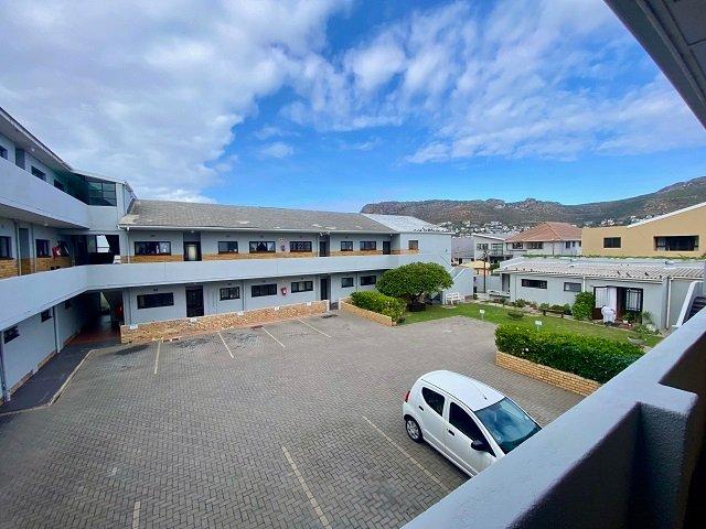2 Bedroom Property for Sale in Fish Hoek Western Cape